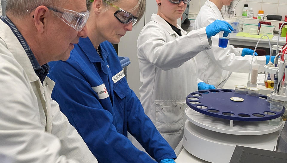 Analyse mittels automatischem Titrationssystem