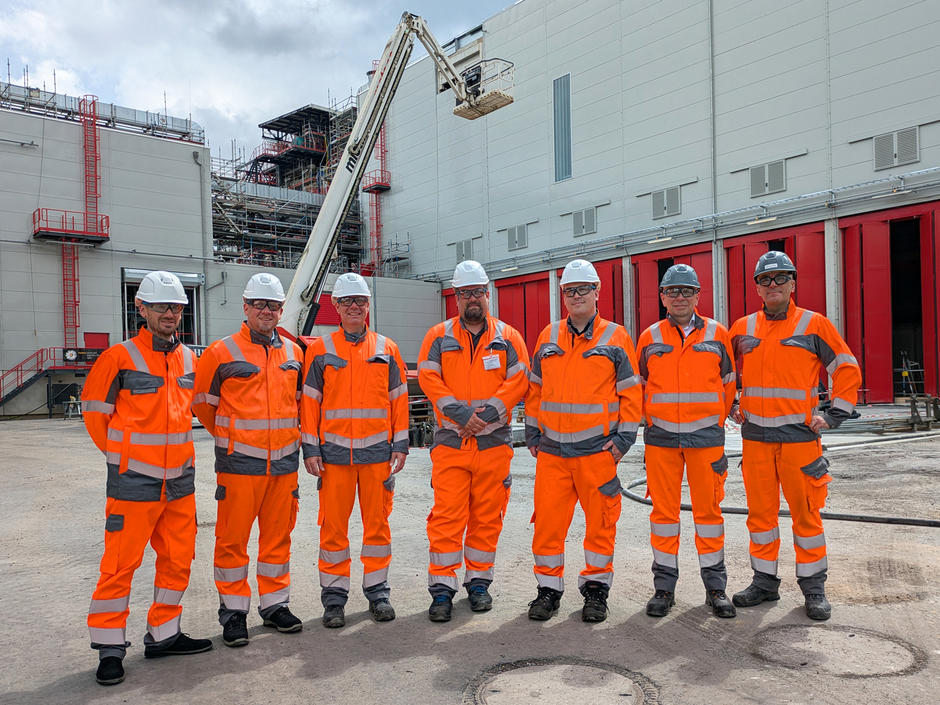 Gruppenbild mit Vertretern von SARPI VEOLIA in Deutschland und WHW Hillebrand